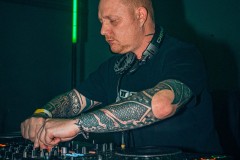 teknobox-05-04-57