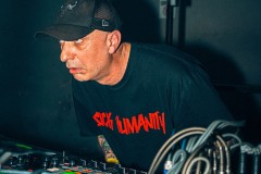 teknobox-05-04-74