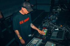 teknobox-05-04-83